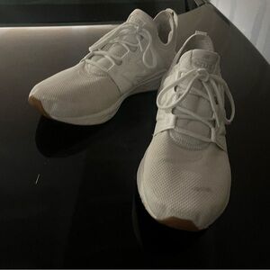 New Balance Cruz White Athletic Sneakers